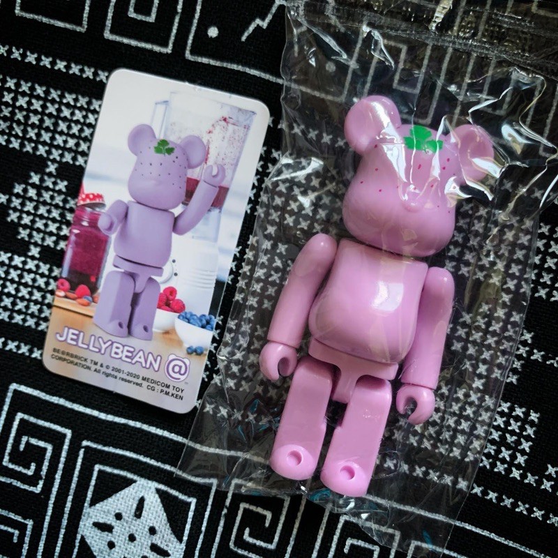 bearbrick 100% serie 23 jellybean medicom toy