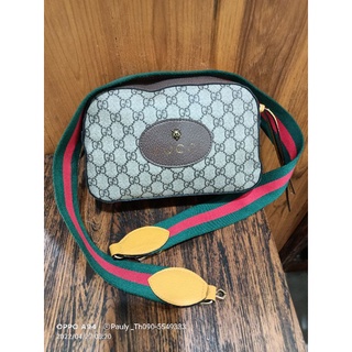 Gucci Supreme cross body bag used like new .