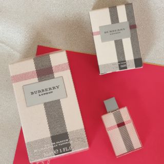 น้ำหอม Burberry London Women EDP ปริมาณ 4.5/30 ml