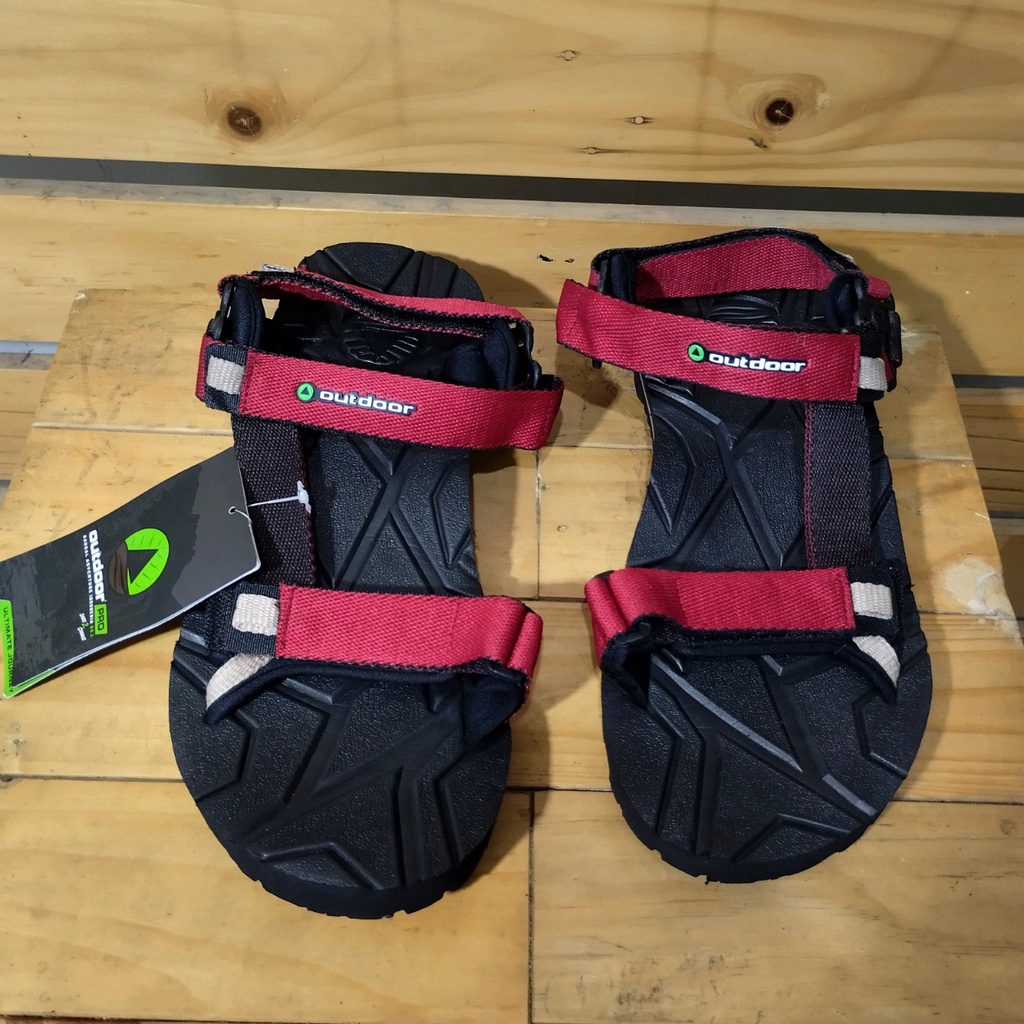 Outdoor Pro Sandals / รองเท้าแตะผจญภัย / รองเท้าแตะสายไขว้ / Theya - Kale - Saber - Savero