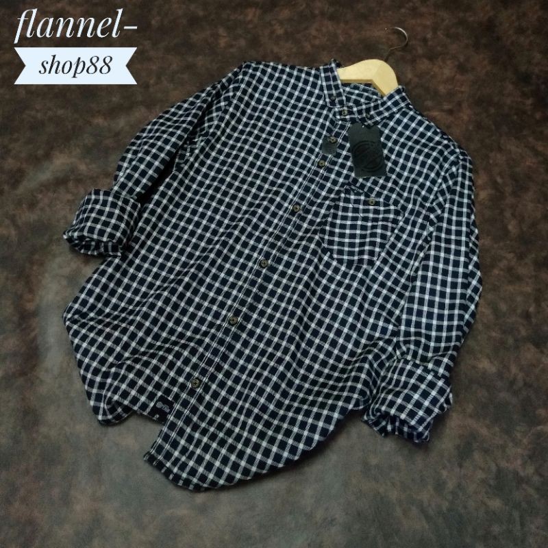 เสื้อสักหลาดแขนยาว Brill Eighty-Eighty 0025