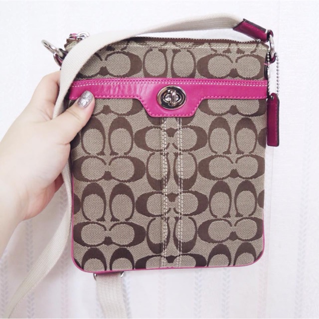 (Used) COACH Crossbody สีชมพู ของแท้ 100%