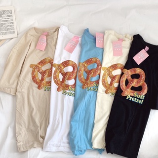 พร้อมส่ง ผ้าคอตตอน 🧸🥣Oversize simple tee เสื้อยืดทรงโอเวอร์ไซต์ สกรีนลาย soft pretzel (S79