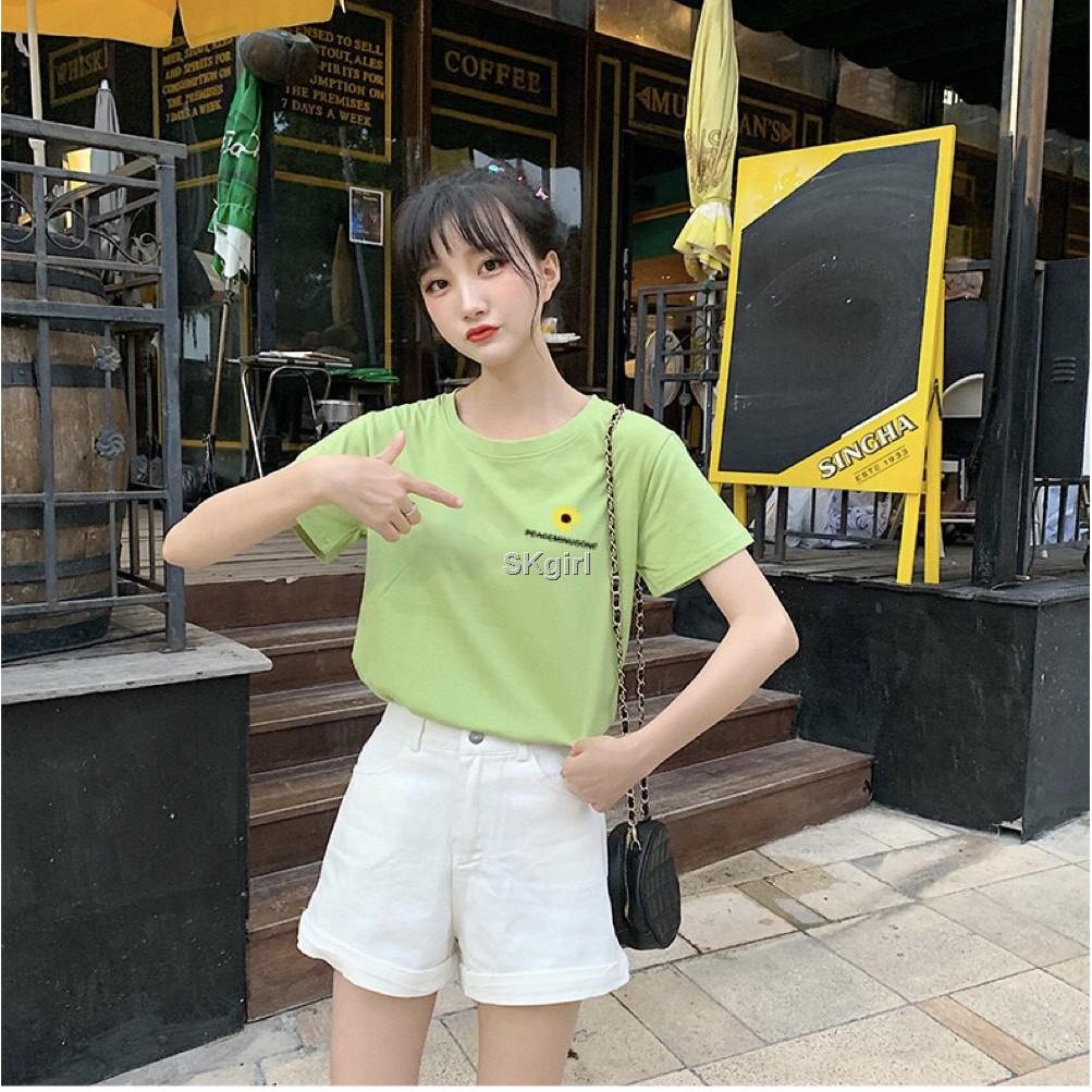 พร้อมส่งTAO SHOP เสื้อยืดผู้หญิงสไตล์เกาหลี คอลเลคชั่นใหม่ สกรีนลายดอกเดซี่ GD peaceminusone เสื้อยื