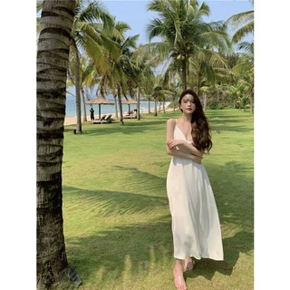 Beryl🌻เดรสขาวคอวีเว้าหลังเซ็กซี่สไตล์วันหยุด