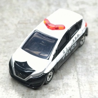 Tomica โมเดลรถเหล็กโทมิก้า NISSAN NOTE POLICE CAR 2012  NO.103 S=1/63