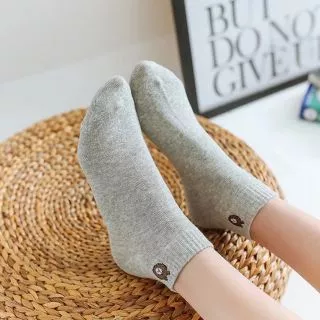 ⚡️ พร้อมส่ง⚡️ 🧦ถุงเท้าข้อสั้นผู้หญิง ลายหมี เลือกสีได้ มี10สี🌈