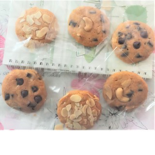 Homemade Cookies  😊 คุกกี้ โฮมเมด หลากรสชาติ ช็อคโกแลตชิพ เม็ดมะม่วง หวานน้อย หอมเนย กรอบอร่อย 😊