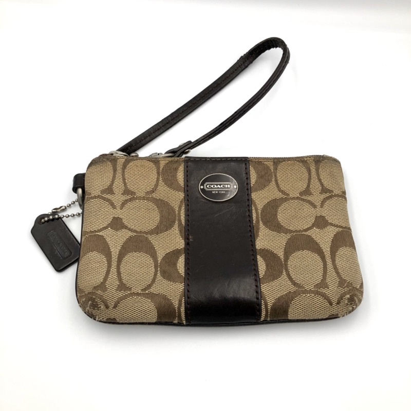 (มือสองของแท้) กระเป๋าcoach คล้องมือขนาดเล็ก small wristlet สีน้ำตาล