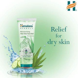 Himalaya Moisturizing Aloe Vera Face Wash 100m