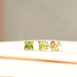 Chada ต่างหูรุ่น VEDA ประดับอัญมณีแท้  PERIDOT