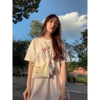 เสื้อยืดสีขาว สกรีนโลโก้เบลอแบบปุยเมฆ🥰 Original BLURRR (white)* Tee