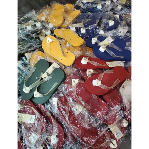 รองเท้าแตะแบบหนีบสีพื้น แบรนด์​แม็คยีน​ส์​ 100%