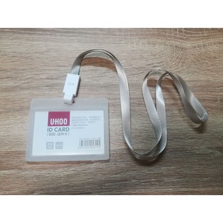 UHOO 6613 กรอบพลาสติกใส่บัตร แนวนอน สีขาวขุ่น พร้อมสายคล้อง สีเทา 10 mm.