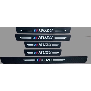 1ชุด มี 4 ชิ้น ประตูรถด้านข้างฐานเหยียบแถบคาร์บอนไฟเบอร์หนังสติกเกอร์ป้องกันรอยขีดข่วนสำหรับ ISUZU