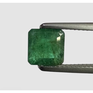 2.39cts พลอยมรกตแท้.มีใบรับรองจากร้าน. Natural Brazilian Emerald-The New Sensation.Certificate will be given.