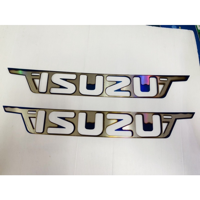 ครอบโลโก้ หน้ากระจัง ISUZU D-MAX 2020งานไดร์ไทเท
