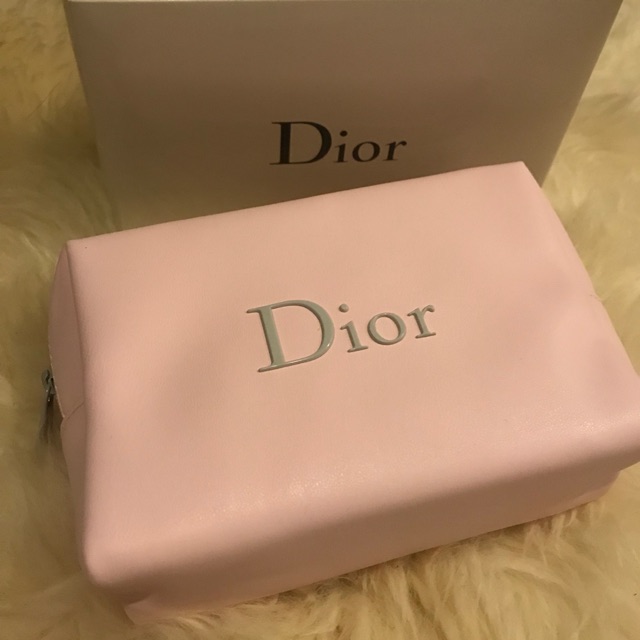กระเป๋าใส่เครื่องสำอางค์ Dior ของแท้ ขนาดพกพา
