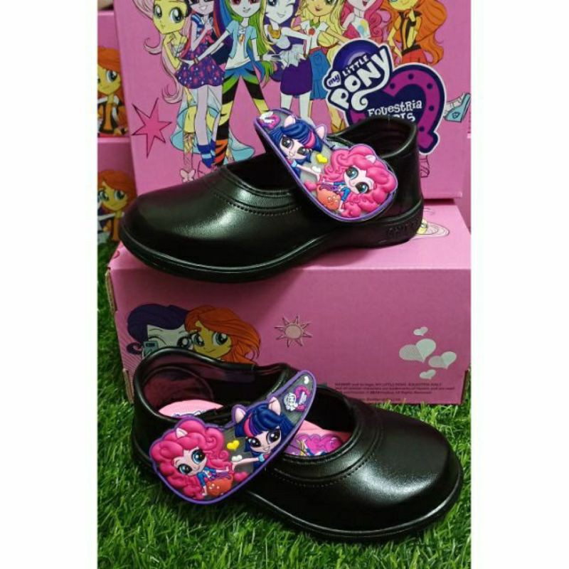 รองเท้านักเรียนหญิงม้าโพนี่มีไฟ ใหม่ล่าสุดจาก chappy  รุ่นใหม่​ปี​2020 Chappy  Pony โพนี่ สุดน่ารัก 