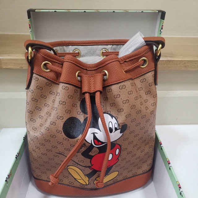 กระเป๋า Gucci X Disney  ทรงขนมจีบ