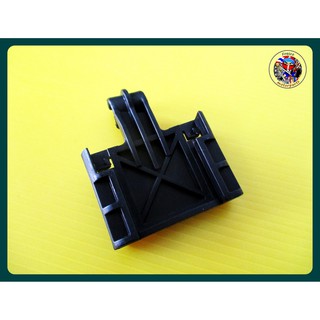 กิ๊บพลาสติกรับเสาเหล็กค้ำ  -  TOYOTA VIOS07-12      Clip plastic for  bear steel poles