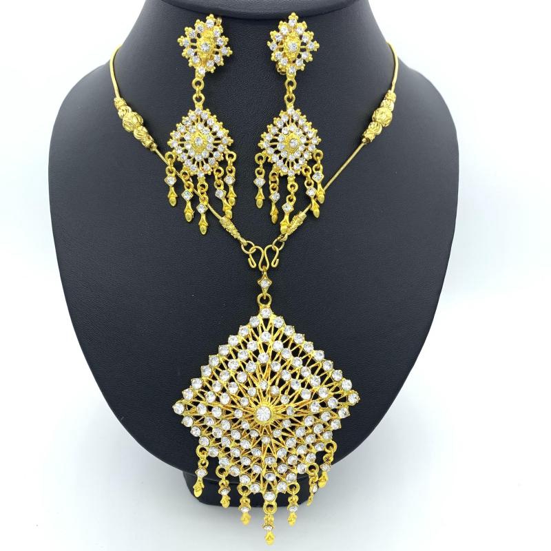 Vintage jewelry ชุดไทยซ็ตโบราณสร้อยชุดต่างหูเพื่อนเจ้าสาวเจ้าสาว สีทองเครื่องประดับสร้อยคอ
