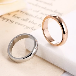 สไตล์มินิมอล Niche High-End ผิวมันแหวนเหล็กไทเทเนียมแฟชั่น 18K Gold Plated หญิงอุปกรณ์เสริมอุปกรณ์เสริมมือ