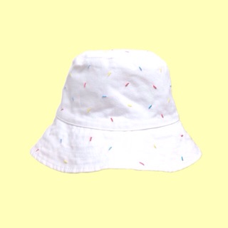 ลดพิเศษ! Sprinkles Hat หมวกปักมือ