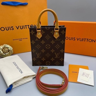 กระเป๋าสะพายข้าง Louis Vuitton  หนังแท้✨