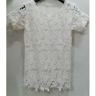เสื้อลูกไม้ ข้างหลังผ้ายืด