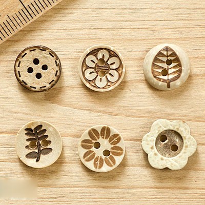 กระดุมกะลา ชุด Coconut Shell wood ขนาด 12 mm. ราคา/set รวม 12 เม็ด