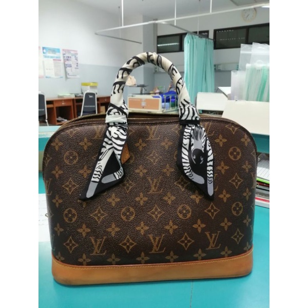 กระเป๋า Louis vuitton