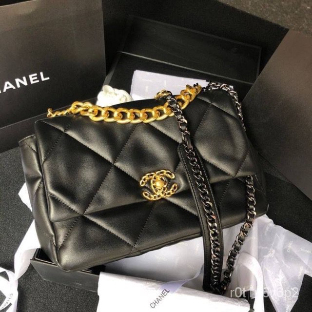 Chanel 19 size30cm สีดำ ️รูปถ่ายจากงานจริง️.