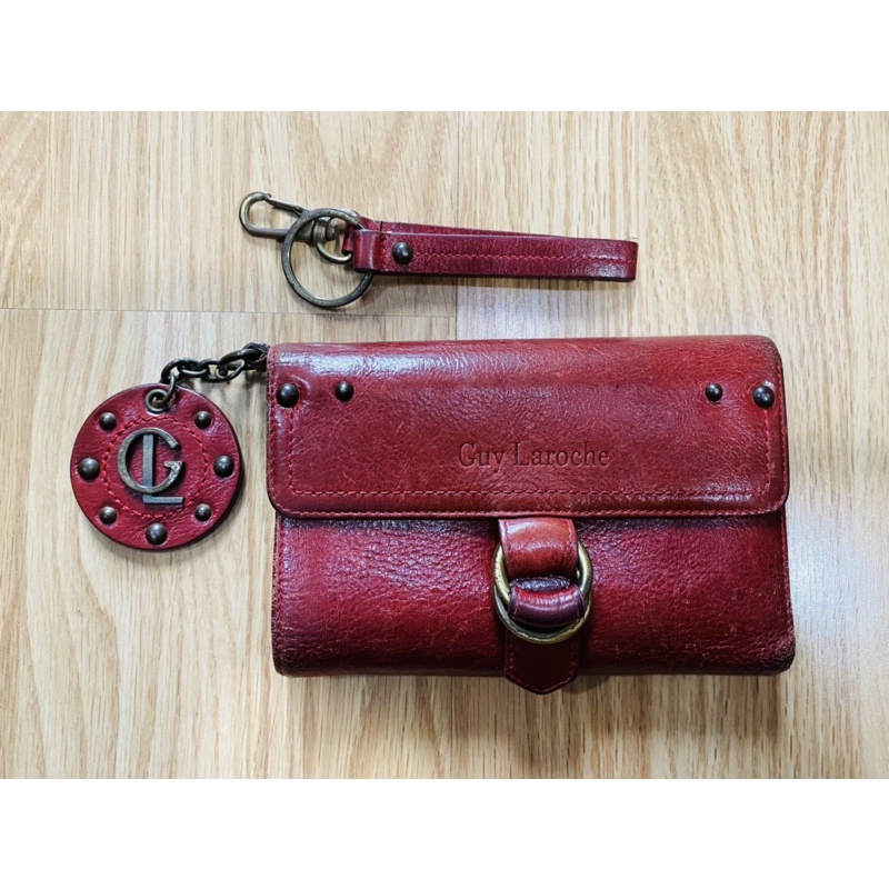 (Used) ส่งต่อกระเป๋าสตางค์ยาวผู้หญิง แบรนด์แท้ Guy Laroche ค่ะ