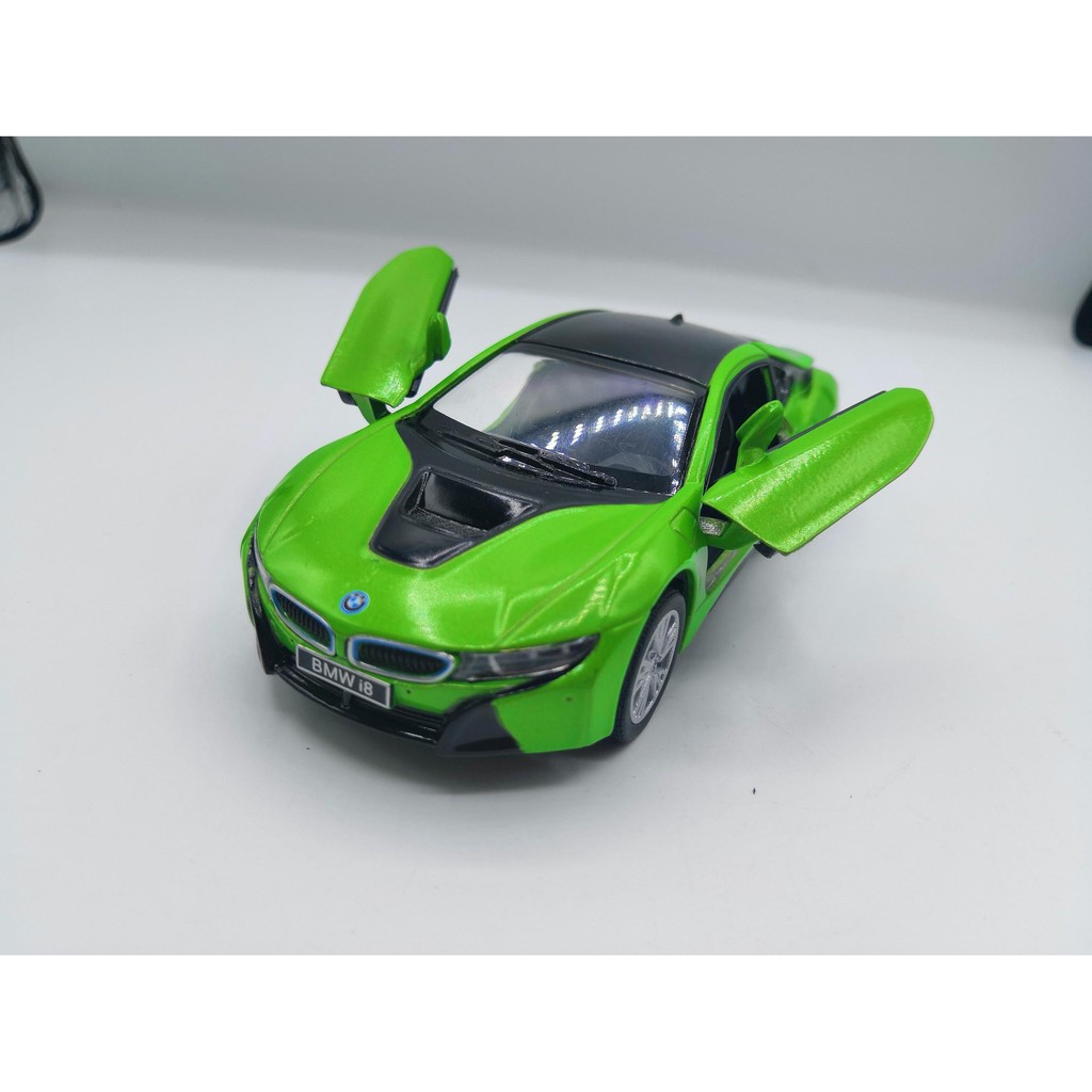 โมเดลรถยนต์ 1:36 B M W I8  1:36 alloy car ทำจากเหล็ก สัดส่วน 1:36 ประตูเปิดได้เหมือนจริงล้อฟรีสามารถ