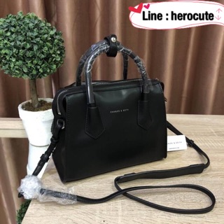 CHARLES &amp; KIETH DOUBLE ZIP STRUCTURED BAG 2018 ของแท้ ราคาถูก