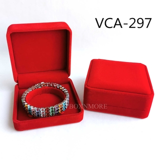 กล่องกำไลกำมะหยี่ สี่เหลี่ยม มุมมน(VCA-297)