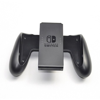 สภาพเหมือนใหม่ Joy Con Grip ลูกค้าเอาเครื่องมาเทิร์นที่ร้าน