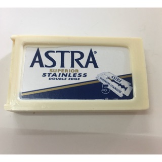 ใบมีดโกน 2คม แอสตร้า ASTRA superior stainless double edge   1แพ๊ค. 5 ใบ : Dispenser of 5