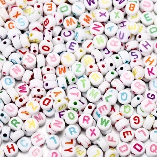 St.kunkka 100 Pcs 7mm A-Z ลูกปัดตัวอักษรลูกปัดอะคริลิคลูกปัดสร้อยคอสร้อยข้อมือเครื่องประดับ DIY ทำ