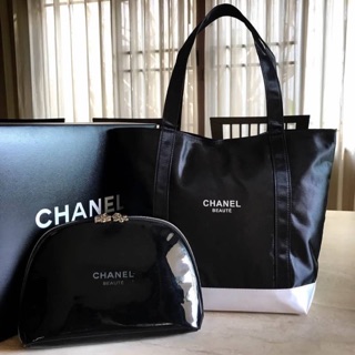 😵 Must Have! Chanel Snowflake Cosmetic Pouch VIP Gift ((พิเศษ! ล๊อตนี้แถมฟรี! Chanel Totebag 1ใบ#จำนวนจำกัด!)) 🙊🍭