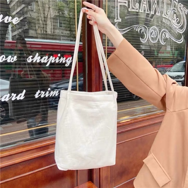 พร้อมส่ง เก็บปลายทาง กระเป๋าผ้าทรงเก๋มีซับใน ไม่เหมือนใคร