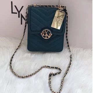 สินค้าพร้อมส่ง ลินทรงกล่อง กระเป๋าสะพายข้าง LY N กล่องนม สายโซ่ ทรงโฟน รุ่นตามหา มีถุงผ้า ป้ายแบรนด์ ถุงกระดาษ
