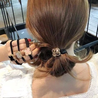 ส่งด่วนภายในวัน💫 ยางรัดผม ยางผูกผมดอกไม้ล้อมลูกปัด สำหรับผู้หญิง เครื่องประดับผู้หญิง สไตล์ญี่ปุ่นและเกาหลี H4