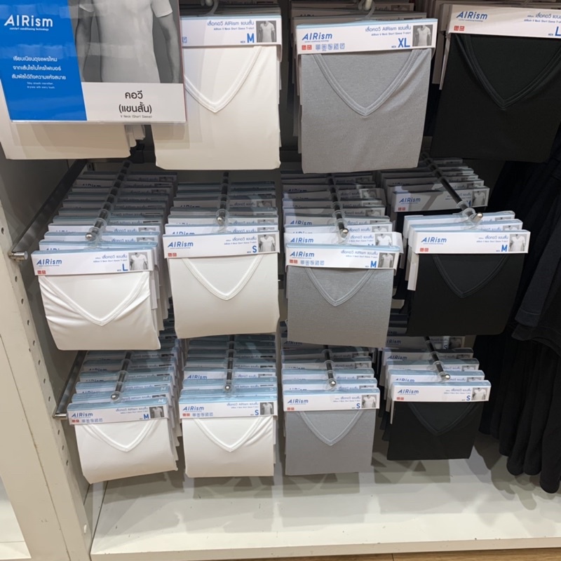 uniqlo 100% (ชาย) เสื้อยืดคอวี airism เส้นใยไมโครไฟเบอร์เนียนละเอียดนุ่มลื่นเงา เสื้อซับใน ของแท้💯💯จ