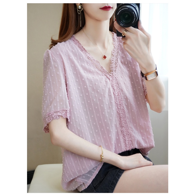 LGfashion  เสื้อแฟชั่นปักลูกไม้ ดีต่อ เสื้อยืดคอวี  ใครจะพลาดได้ละความปังแบบนี้  วัยทำงานแฟชั่นOL วัสดุคุณภาพดี ราคา ถูกที่สุด ดีลบีเคเค