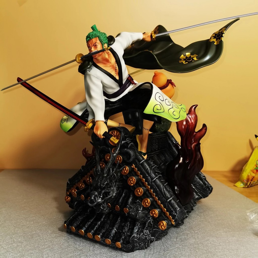 Figure One piece Roronoa Zoro model
