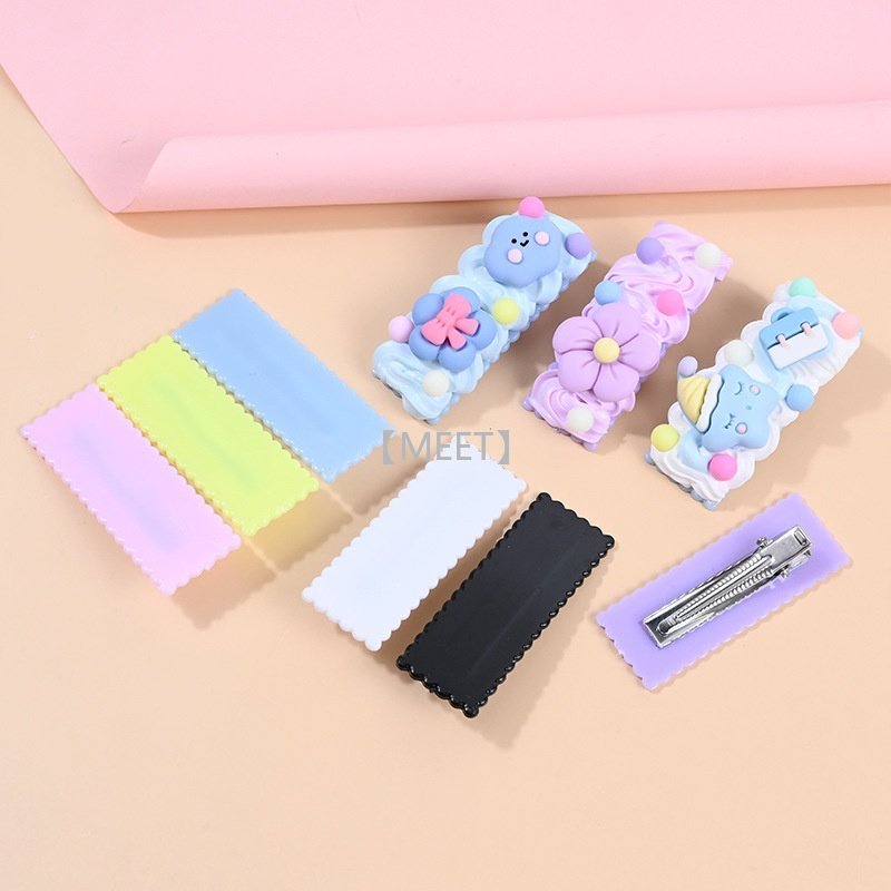 【MEET】1 ชิ้น/ถุง กิ๊บติดผม อุปกรณ์ DIY เรซิ่น การ์ตูนน่ารัก แพคเกจวัสดุกาวครีม 3Dสามมิติสต DIYวัสดุทำมือ อุปกรณ์เสริม เคสโทรศัพท์ ตกแต่งเล็บ