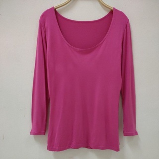 Uniqlo Heattech  เสื้ออก 32-36นิ้ว