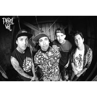 โปสเตอร์ รูปถ่าย วงดนตรี เพียร์ซเดอะเวล Pierce the Veil (2006) POSTER 24”x35” Inch American Rock Band